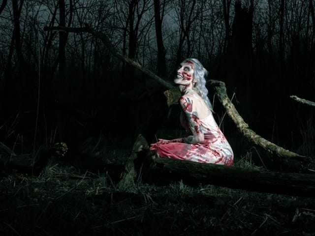 INTERVIEW: Iris Marlowe's Haunting World